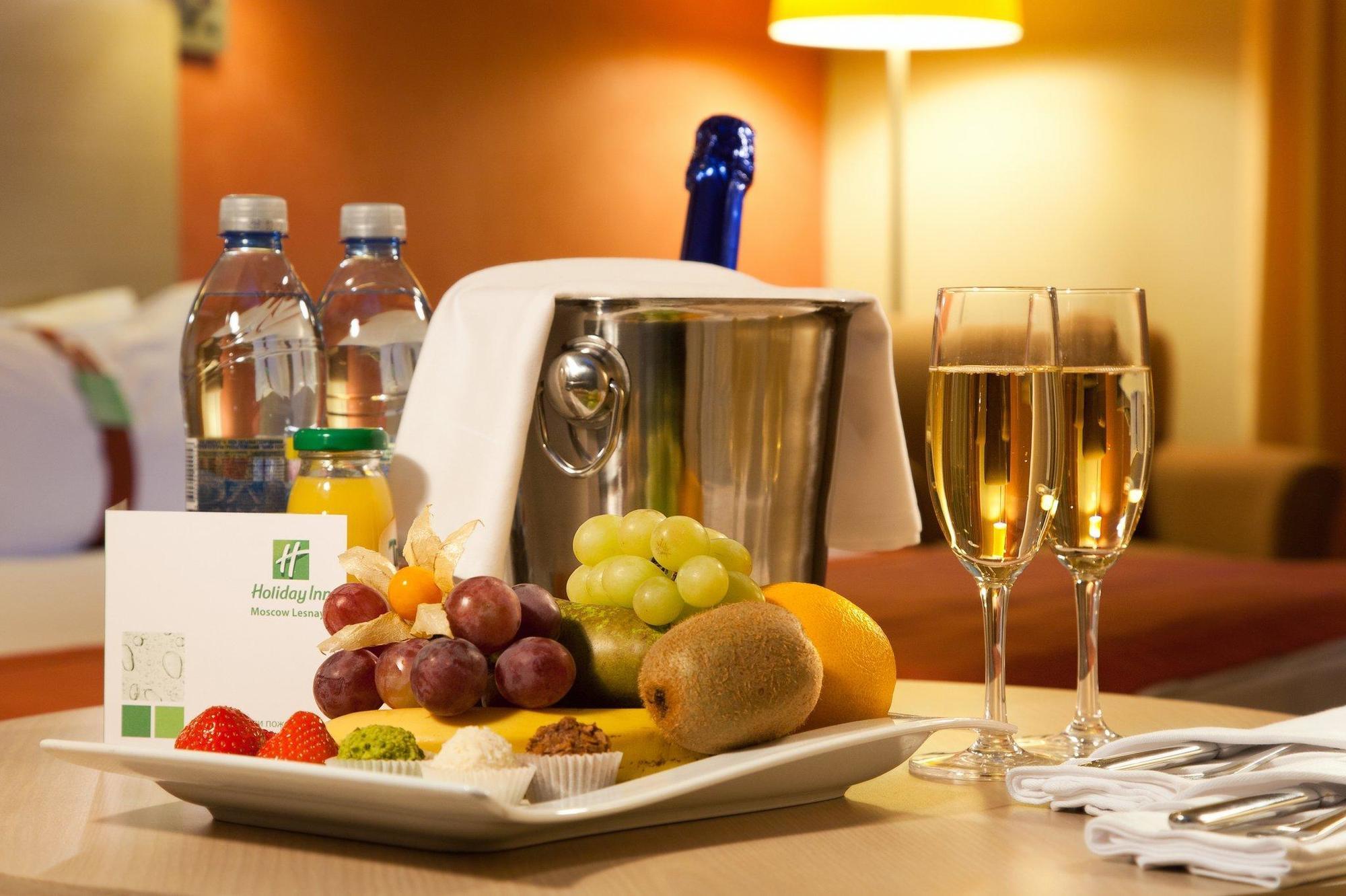 Holiday Inn Moscow Lesnaya, An Ihg Hotel Restoran gambar