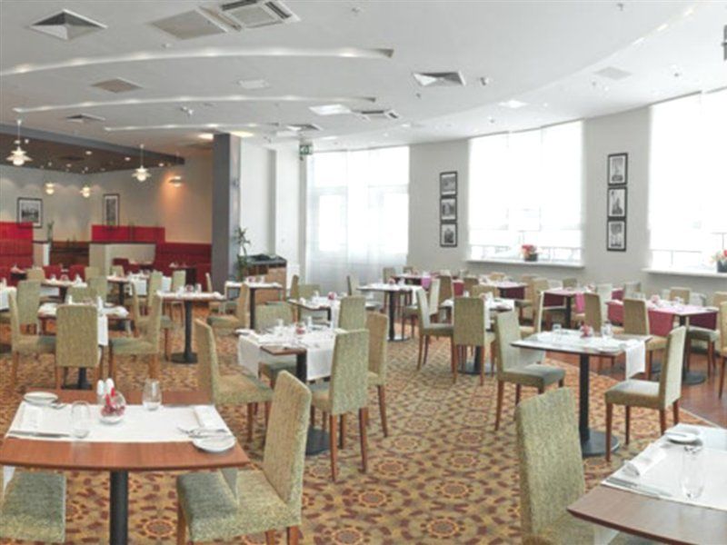 Holiday Inn Moscow Lesnaya, An Ihg Hotel Restoran gambar